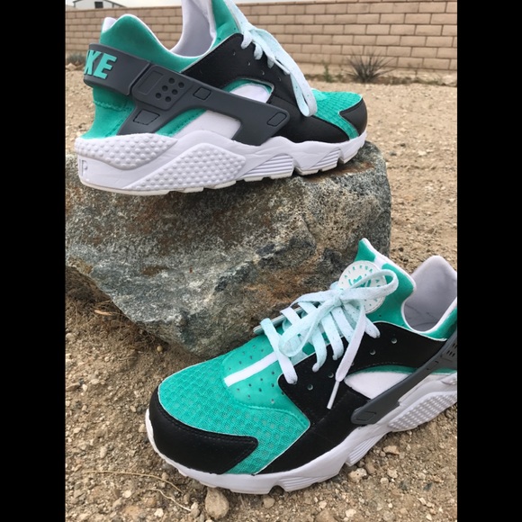 Nike Huaraches Custom Gift Box Blue Colorway